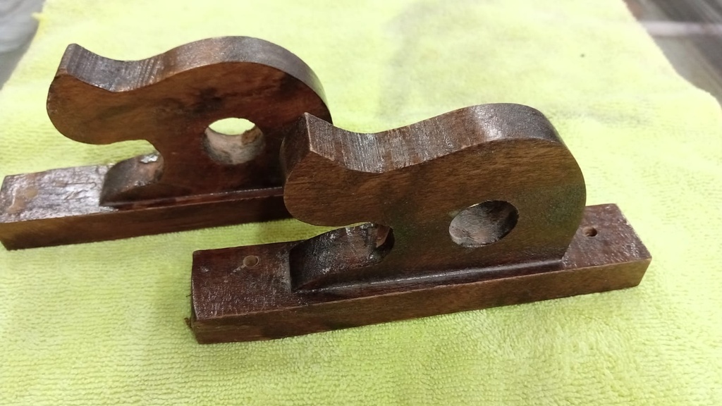 BASE PARA CORTINA DE MADERA ( PAR )