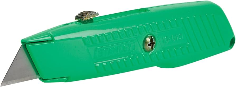 CUCHILLA MULTIUSOS TOOLS  18 MM (UNI)